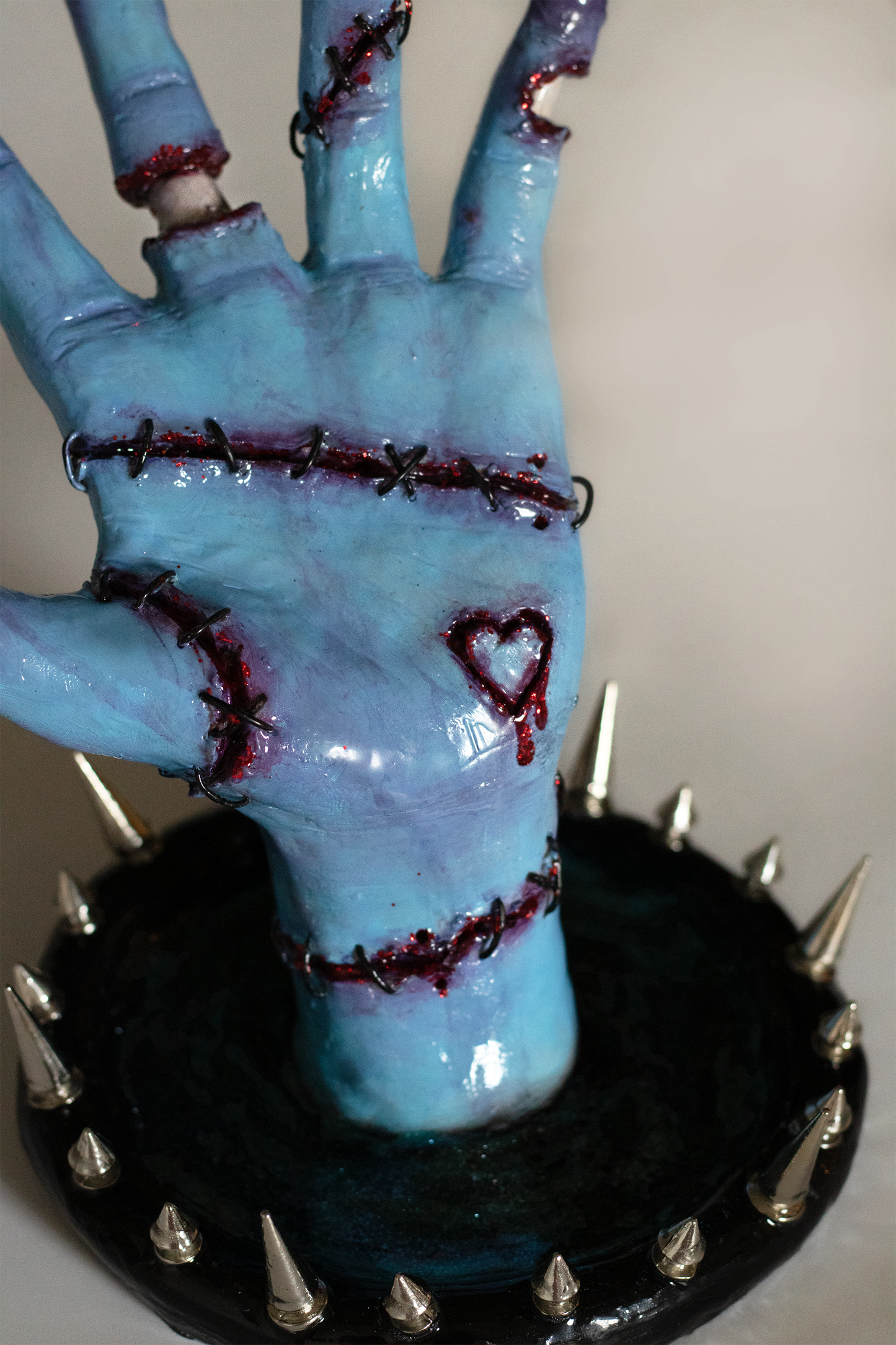 CORPSE RING HOLDER